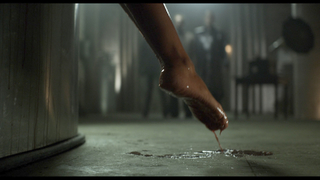 Mia Kirshner feet photo thumbnail