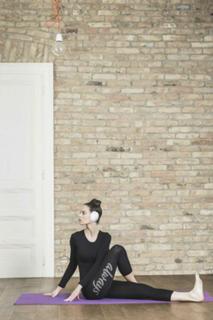 Mia Kovacic feet photo 20