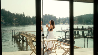 Mia Plays feet photo thumbnail