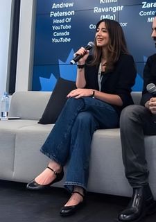 Mia Plays feet photo thumbnail