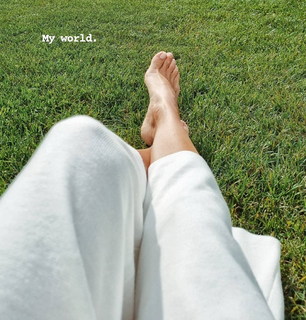Mia Rose feet photo 4
