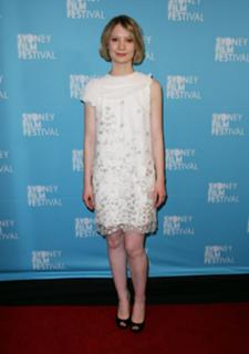 Mia Wasikowska feet photo thumbnail