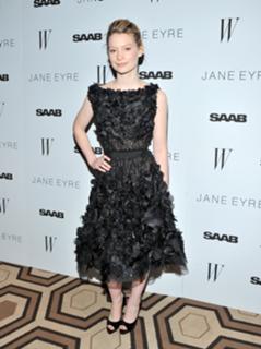 Mia Wasikowska feet photo thumbnail