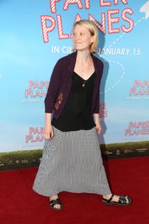 Mia Wasikowska feet photo thumbnail