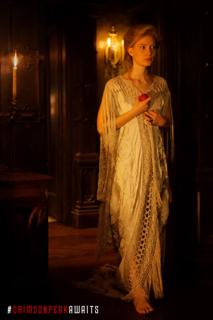 Mia Wasikowska feet photo thumbnail