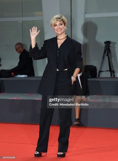 Micaela Ramazzotti feet photo 3