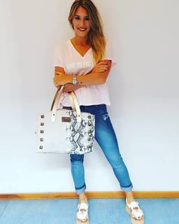 Micaela Viciconte feet photo 13
