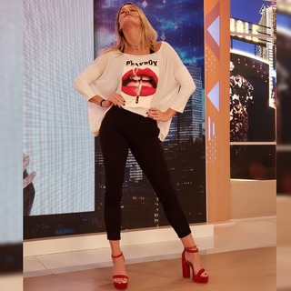 Micaela Viciconte feet photo 17