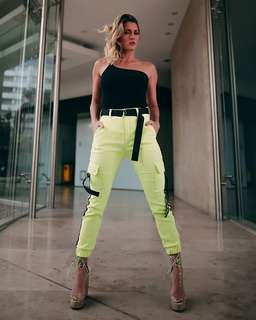 Micaela Viciconte feet photo 11
