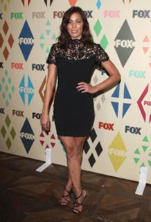 Michaela Conlin feet photo thumbnail