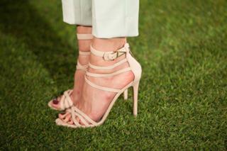 Michaela Conlin feet photo thumbnail