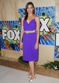 Michaela Conlin feet photo thumbnail