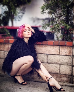 Michaela Jill Murphy feet photo thumbnail