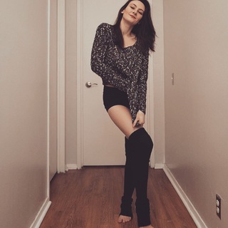 Michaela Jill Murphy feet photo thumbnail