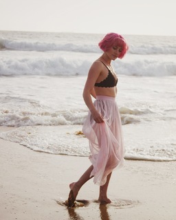 Michaela Jill Murphy feet photo thumbnail