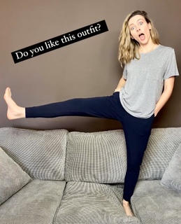 Michaela Jill Murphy feet photo thumbnail