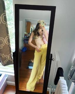 Michaela Jill Murphy feet photo thumbnail