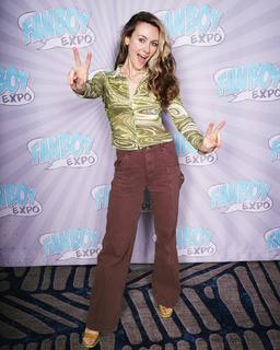 Michaela Jill Murphy feet photo thumbnail