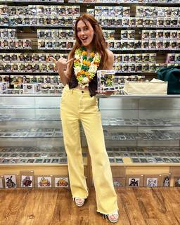 Michaela Jill Murphy feet photo thumbnail