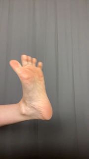 Michaela Jill Murphy feet photo thumbnail