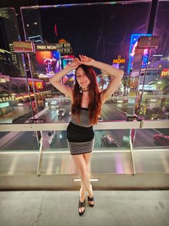 Michaela Jill Murphy feet photo thumbnail