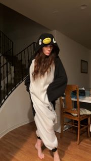 Michaela Jill Murphy feet photo thumbnail