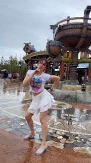 Michaela Jill Murphy feet photo 16