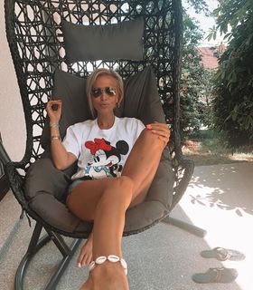 Michaela Ochotská feet photo 16