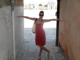 Michaela Ochotská feet photo 3