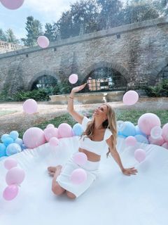 Michaela Ochotská feet photo 8