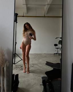 Michaela Stoudková feet photo 10