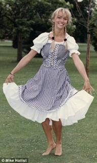 Michaela Strachan feet photo 2