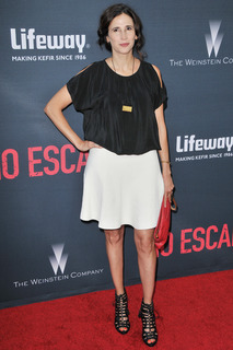 Michaela Watkins feet photo 8