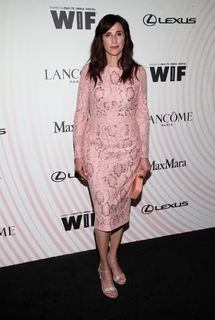 Michaela Watkins feet photo 10