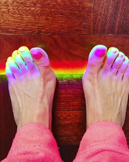 Michala Banas feet photo 17