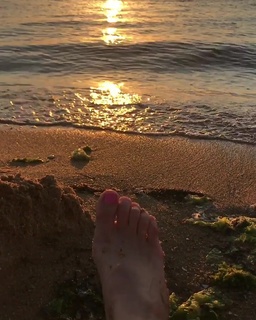 Michala Banas feet photo 14
