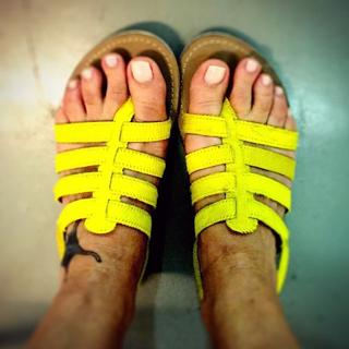 Michela Andreozzi feet photo 7