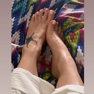 Michela Andreozzi feet photo 14