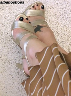 Michela Andreozzi feet photo 5