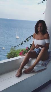 Michela Coppa feet photo thumbnail