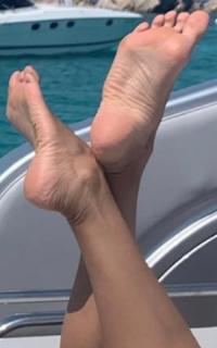 Michela Coppa feet photo thumbnail
