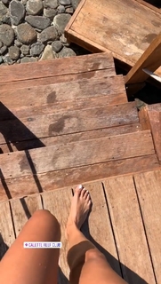 Michela Coppa feet photo thumbnail