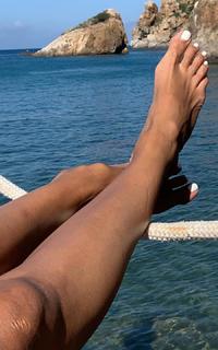 Michela Coppa feet photo thumbnail