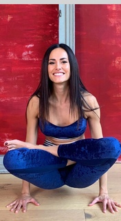 Michela Coppa feet photo thumbnail