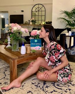 Michela Coppa feet photo thumbnail