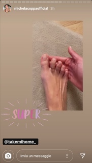 Michela Coppa feet photo thumbnail