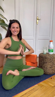 Michela Coppa feet photo thumbnail