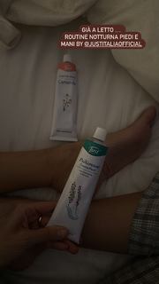 Michela Coppa feet photo thumbnail