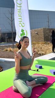 Michela Coppa feet photo thumbnail