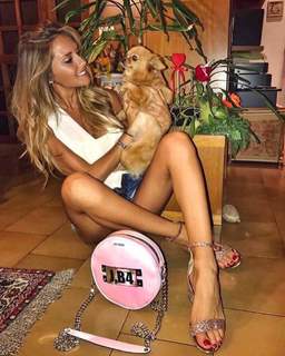 Michela Persico feet photo 7